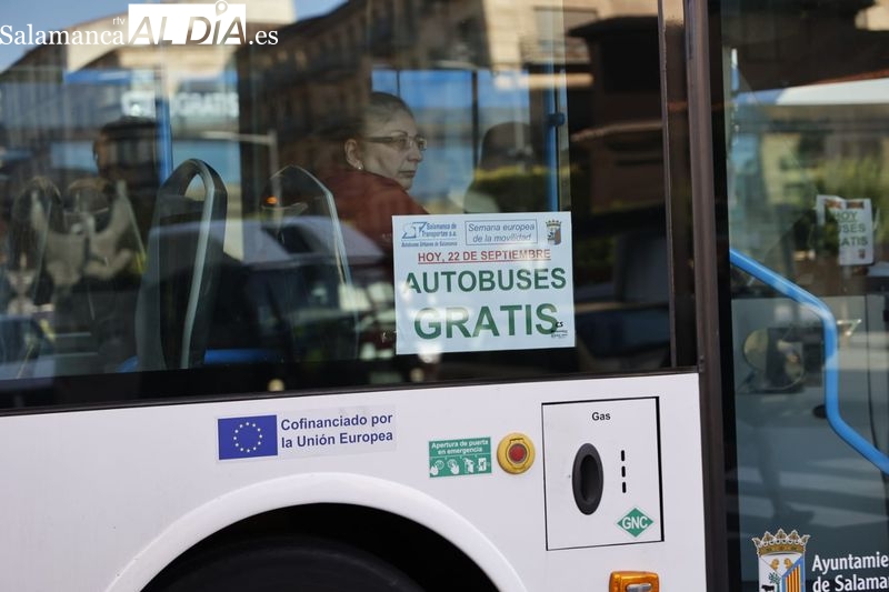 Buena respuesta del público al servicio gratuito del bus urbano de Salamanca este viernes