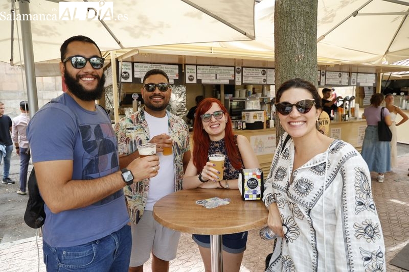 El buen tiempo aumenta el ambiente festivo en Los Bandos y Rector Lucena