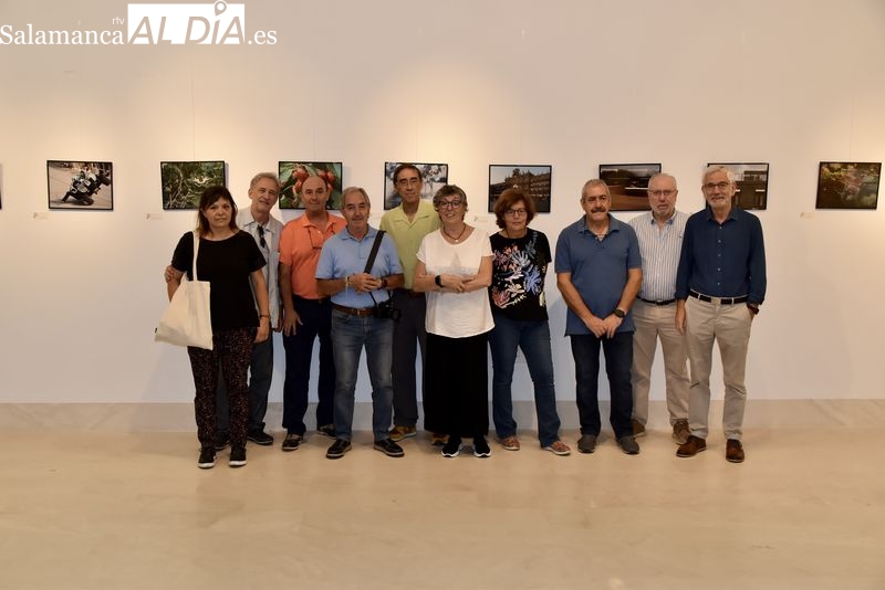 Fotógrafos aficionados muestran sus habilidades en esta exposición