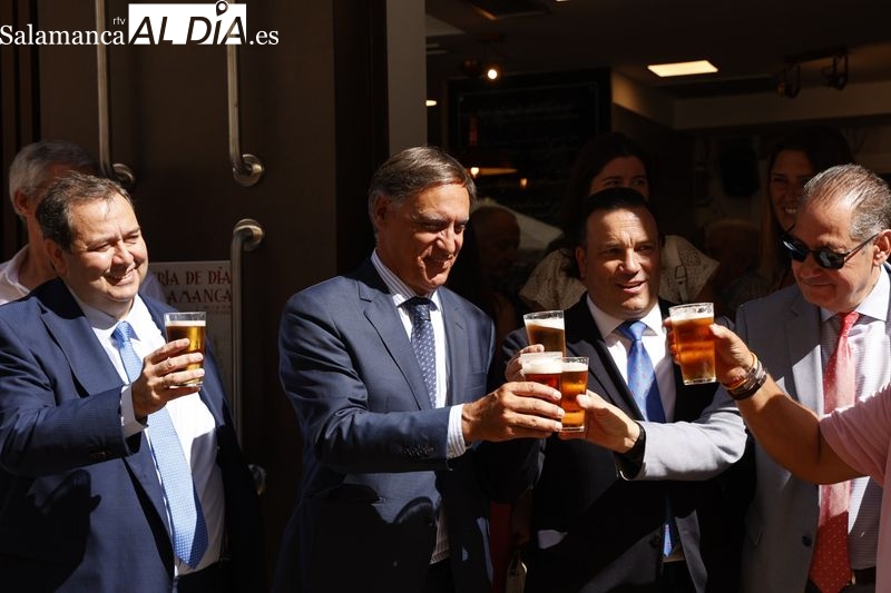 Abiertas las casetas de la Feria de Día, repartidas en seis zonas de la ciudad