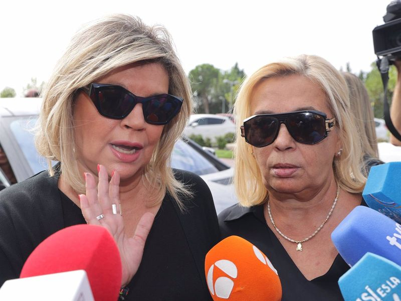 Terelu Campos y Carmen Borrego en La Moncloa con Pedro Sánchez. ¿Cuál ha sido el motivo?