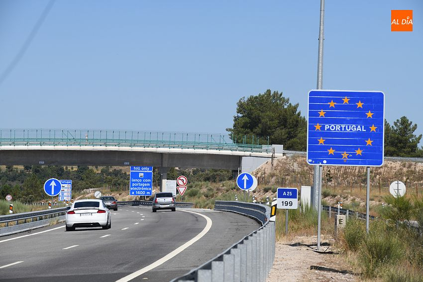 Un total de 304.308 vehículos cruzaron a Portugal por Fuentes de Oñoro en los meses de julio y agosto