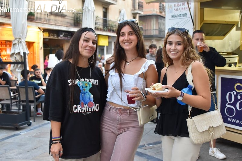 Ambiente de diario en las casetas de la Rúa Mayor