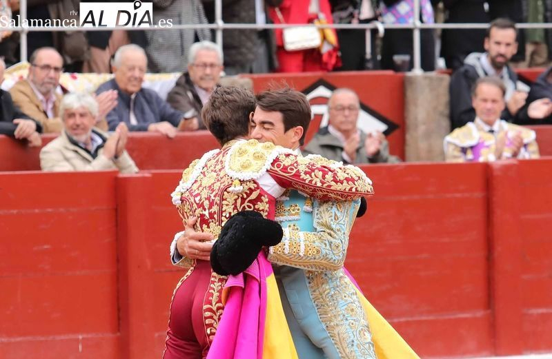 El último paseíllo supo a gloria en La Glorieta