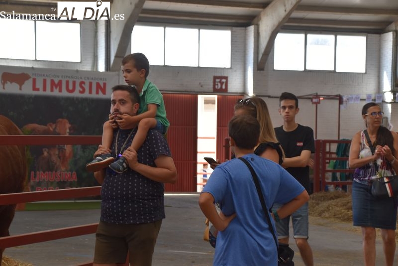 Los primeros visitantes ya se dejan ver por el Recinto Ferial