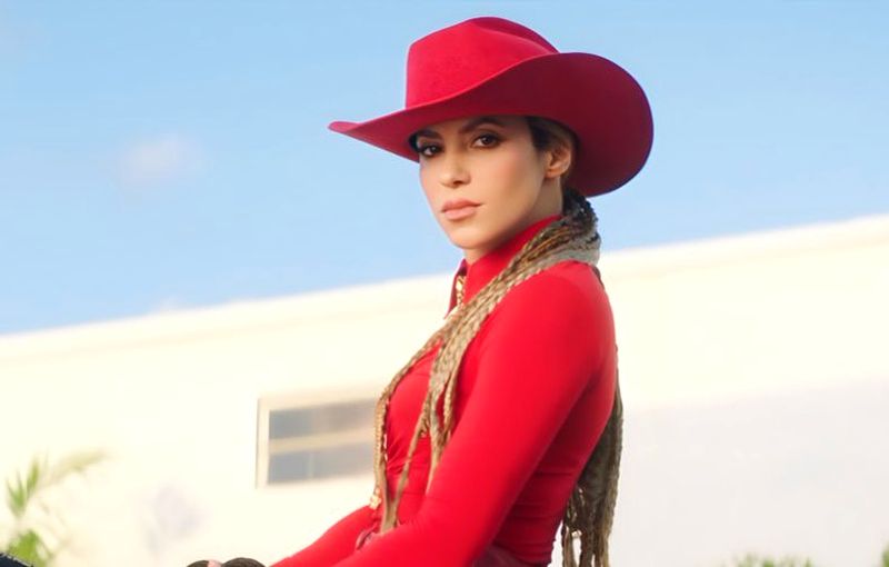 Shakira cambia el despecho por la denuncia de la desigualdad laboral, en su nueva canción