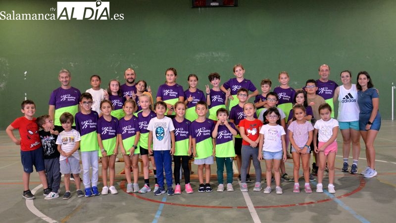 El club Abadengo Running comienza el curso con una treintena de niños en la escuela de atletismo