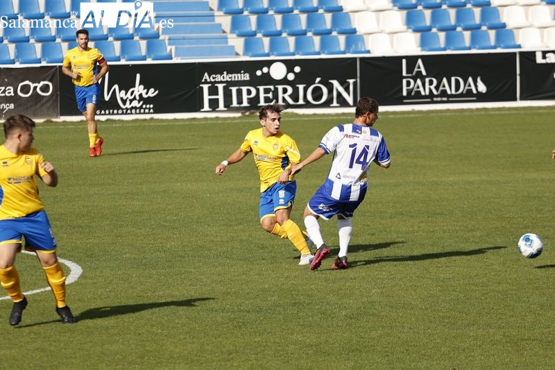El Monterrey gana al Cabrerizos en el césped natural del Reina Sofía (4-0)