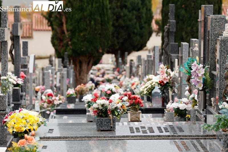 Salamanca recuerda a sus difuntos más célebres