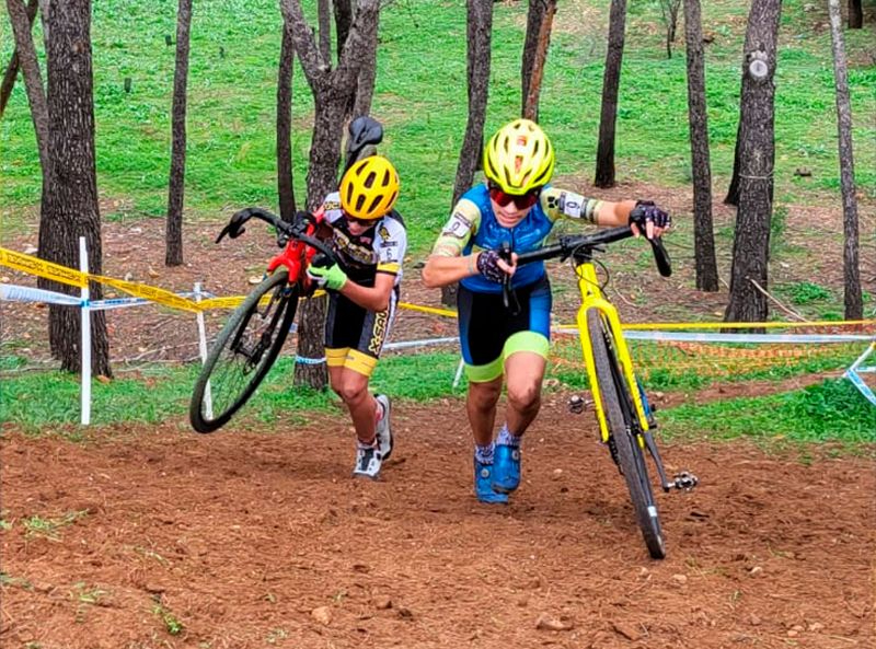 Nuevos éxitos de la Escuela Salmantina de Ciclismo y el equipo HyD Carbajosa - Empresarial