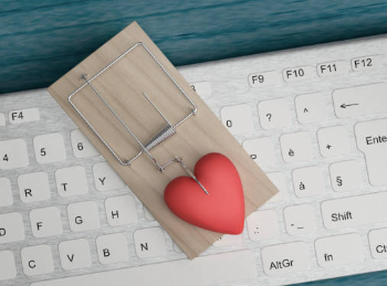 Así es una estafa amorosa, la Guardia Civil alerta