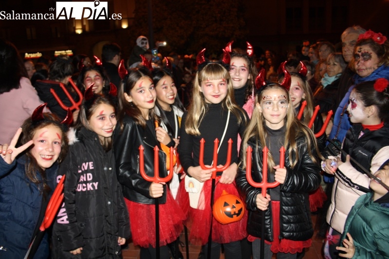 Una noche de Halloween multitudinaria y terroríficamente divertida en Peñaranda