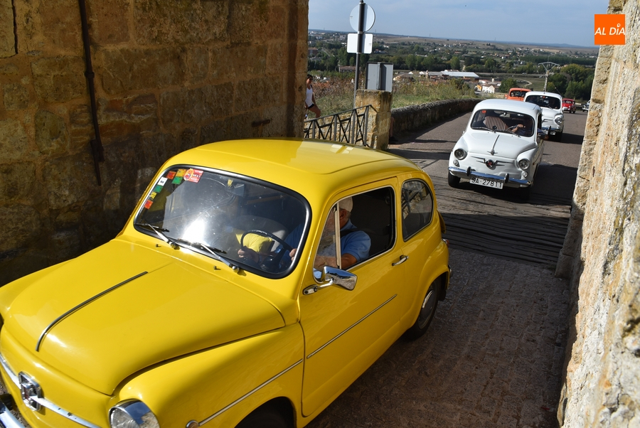 Más de medio centenar de Seat 600 visitan Ciudad Rodrigo