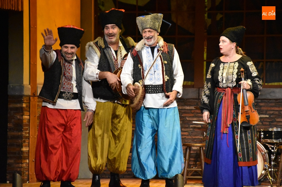 Buena entrada en el reencuentro de Teatro Che y Moche con el público mirobrigense