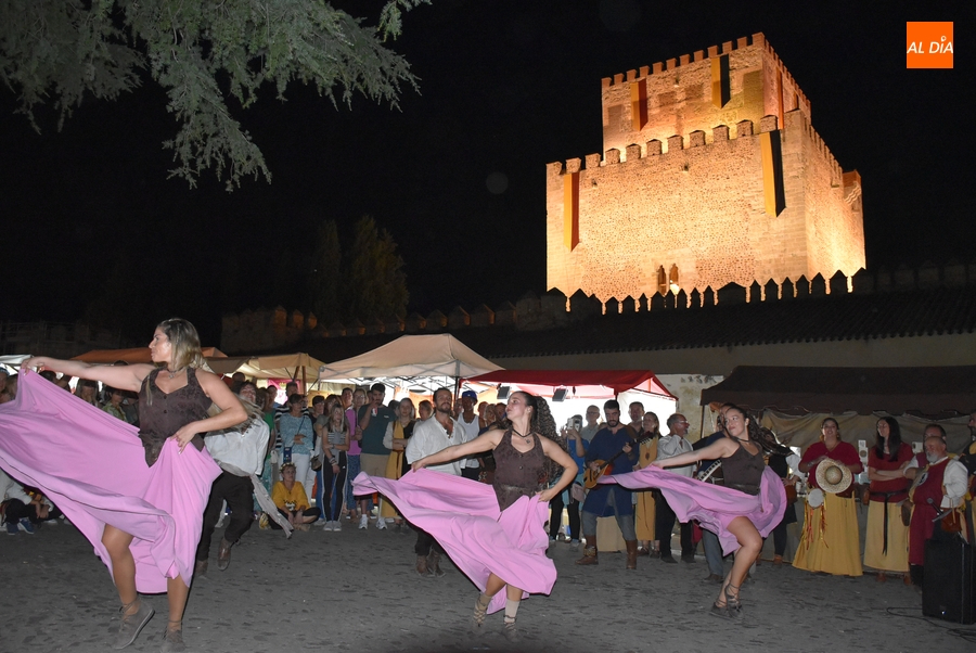 La Feria Medieval se cierra con una ronda de actuaciones en la que se dio las gracias a Portugal
