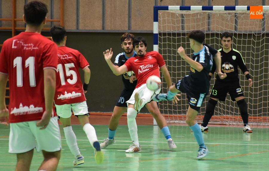 El III Senior corta su mala racha en un buen partido pero se queda al final sin el gran premio