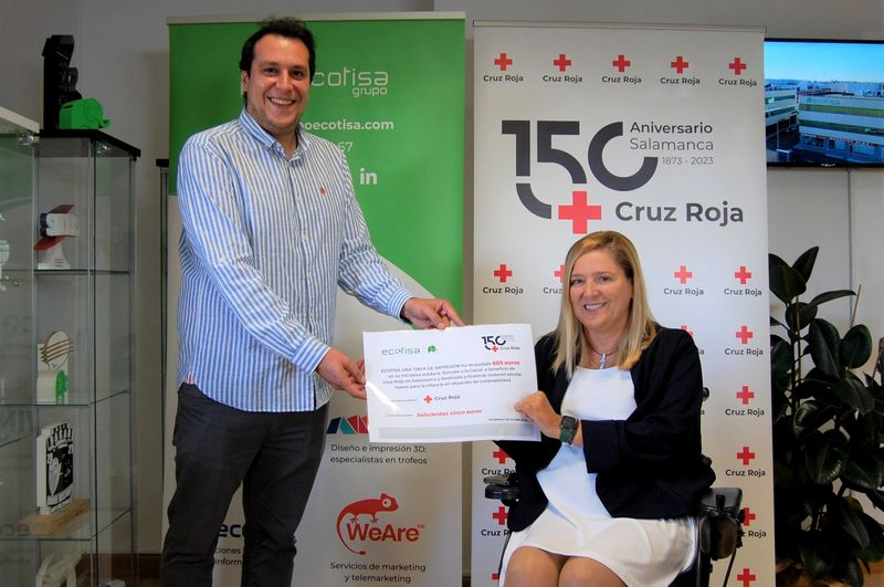 Gesto solidario de Ecotisa con Cruz Roja Salamanca
