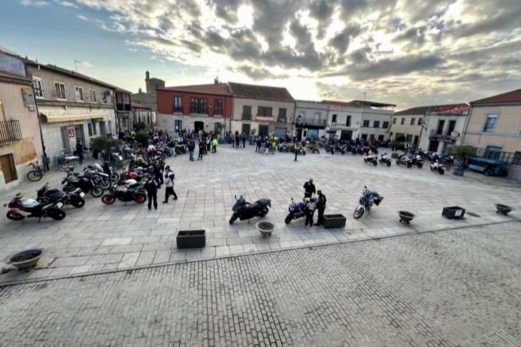 Gran respuesta a la I Quedada Motera de Cantalpino