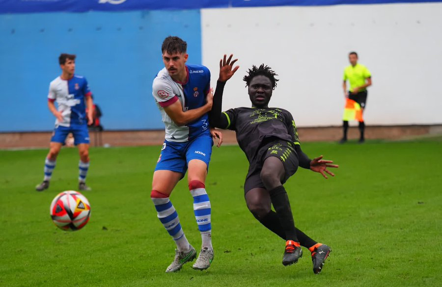 El CD Guijuelo, a un paso de la fase de ascenso tras perder la plaza