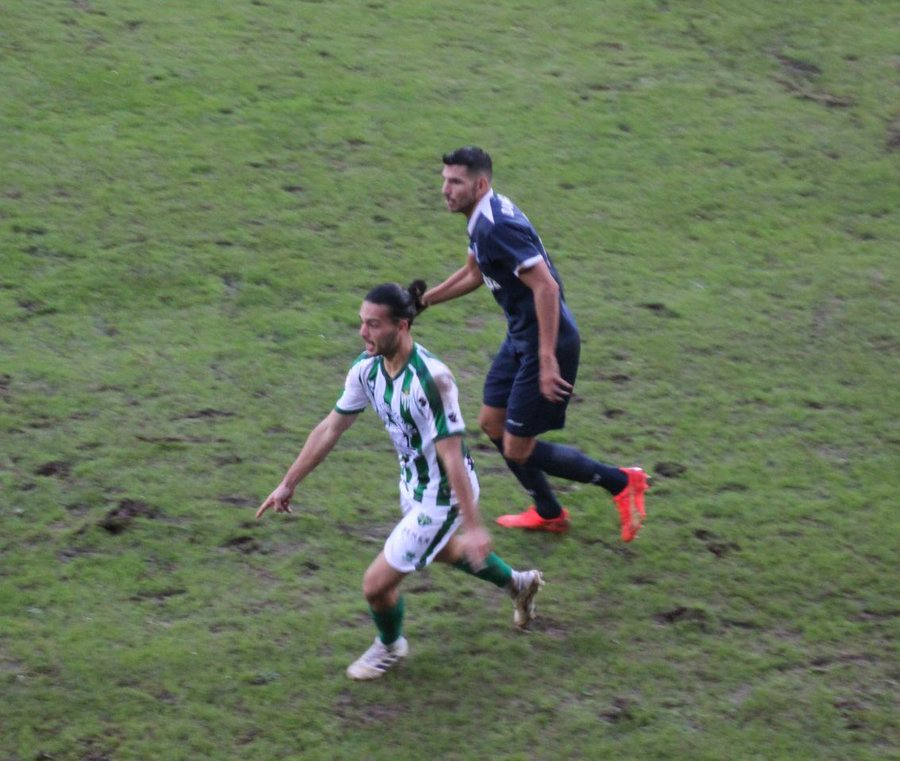 El CD Guijuelo se embarra en el campo del Marino de Luanco y pierde antes de la Copa del Rey (1-0)