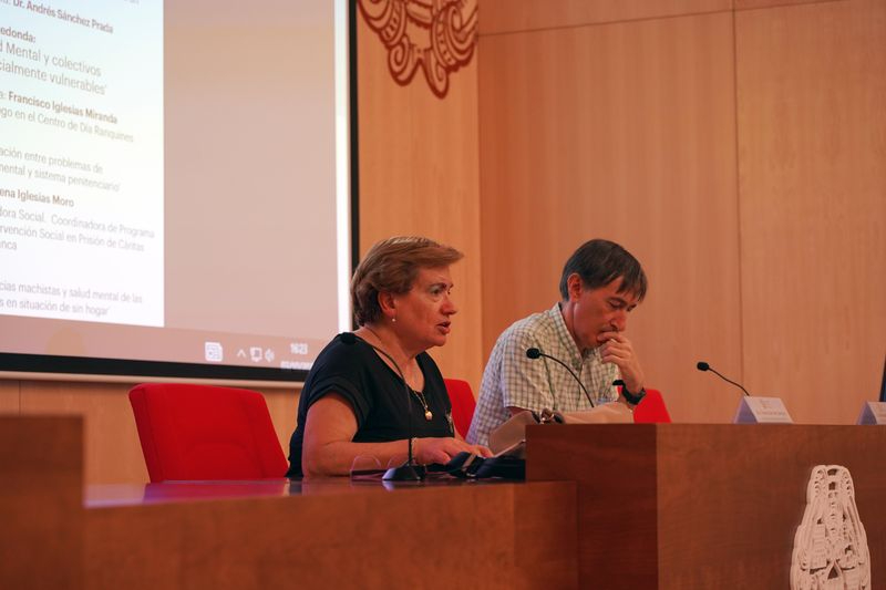 Marta Carmona, psiquiatra: El sistema socioeconómico actual es un generador de sufrimiento psíquico grave