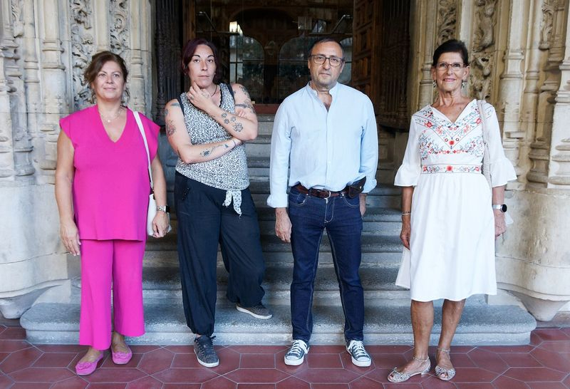 El motivo por el que estos salmantinos disfrutaron una exclusiva visita a la Biblioteca histórica de la Universidad