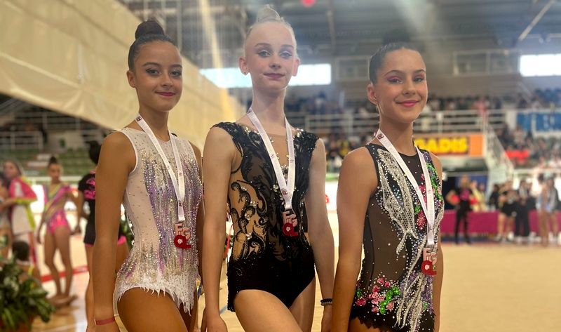 Tres gimnastas del Rítmica Salamanca se clasifican para la Copa de España Individual Base