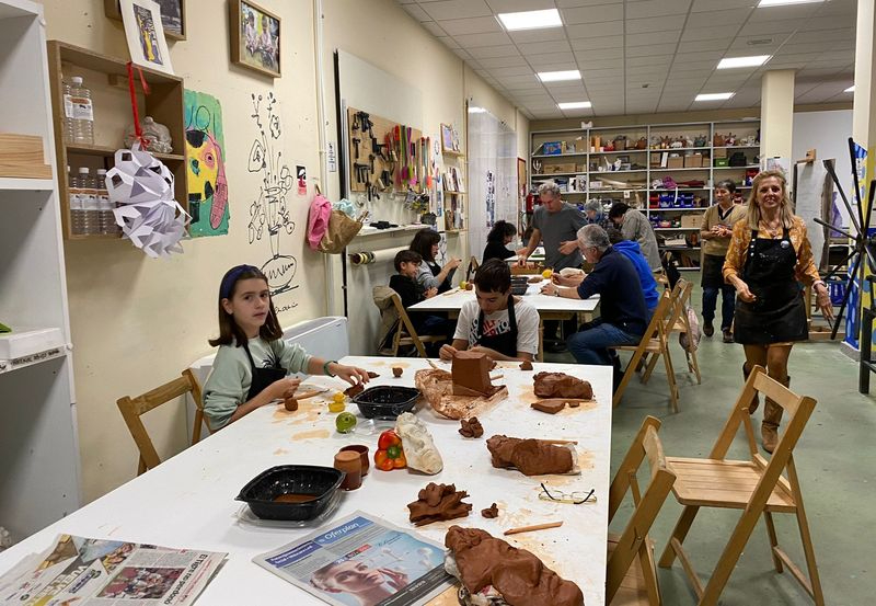 Abiertas las inscripciones para el taller artístico e intergeneracional de la Diputación y la Fundación Venancio Blanco 