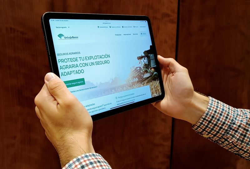 Unicaja Banco ofrece seguros agrarios con amplias coberturas para proteger las explotaciones y la producción 