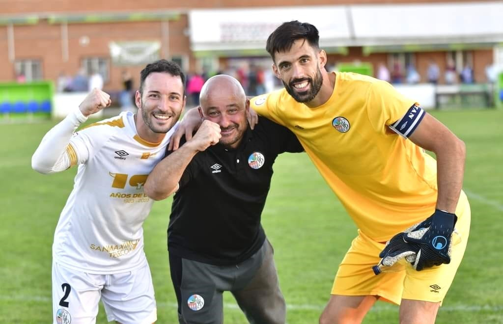 Jon y Luis Hernández dan las claves de la imbatibilidad del Salamanca UDS: Esto no es solo de los porteros, es de todo el equipo