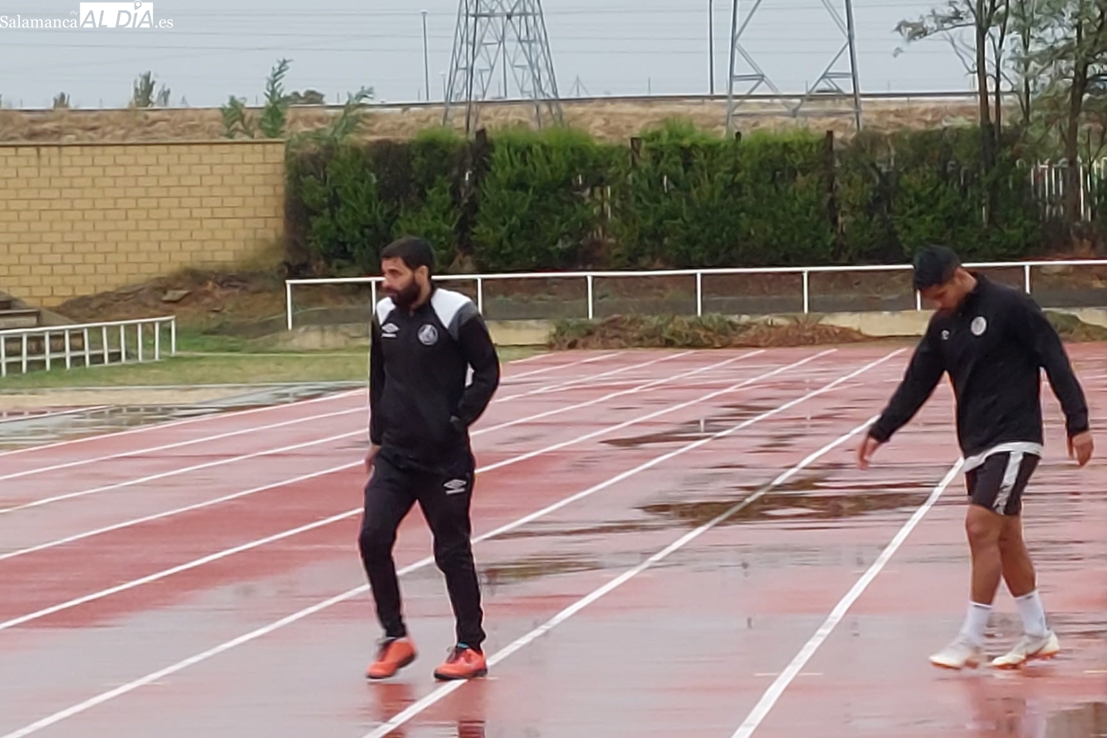 Martín Galván se retira del entrenamiento del Salamanca UDS