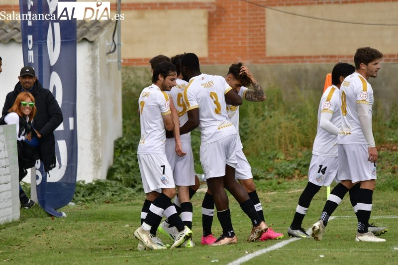 El Salamanca UDS recupera la plaza de fase de ascenso