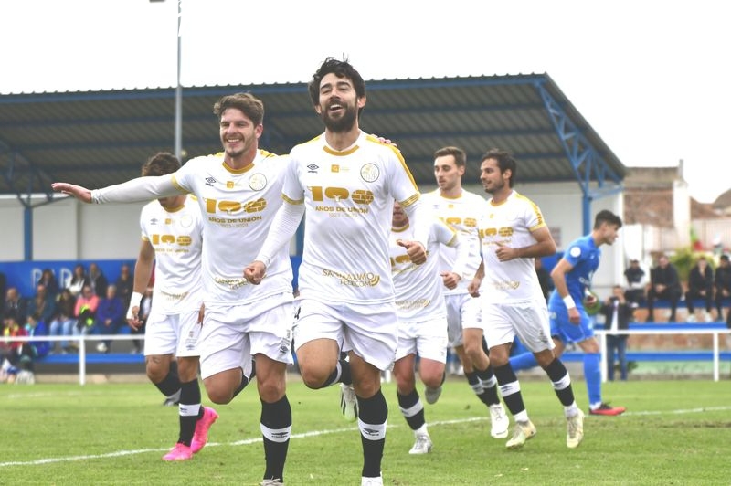 Este Salamanca UDS sí quiere ser campeón: manita en Villaralbo para disipar fantasmas (0-5)