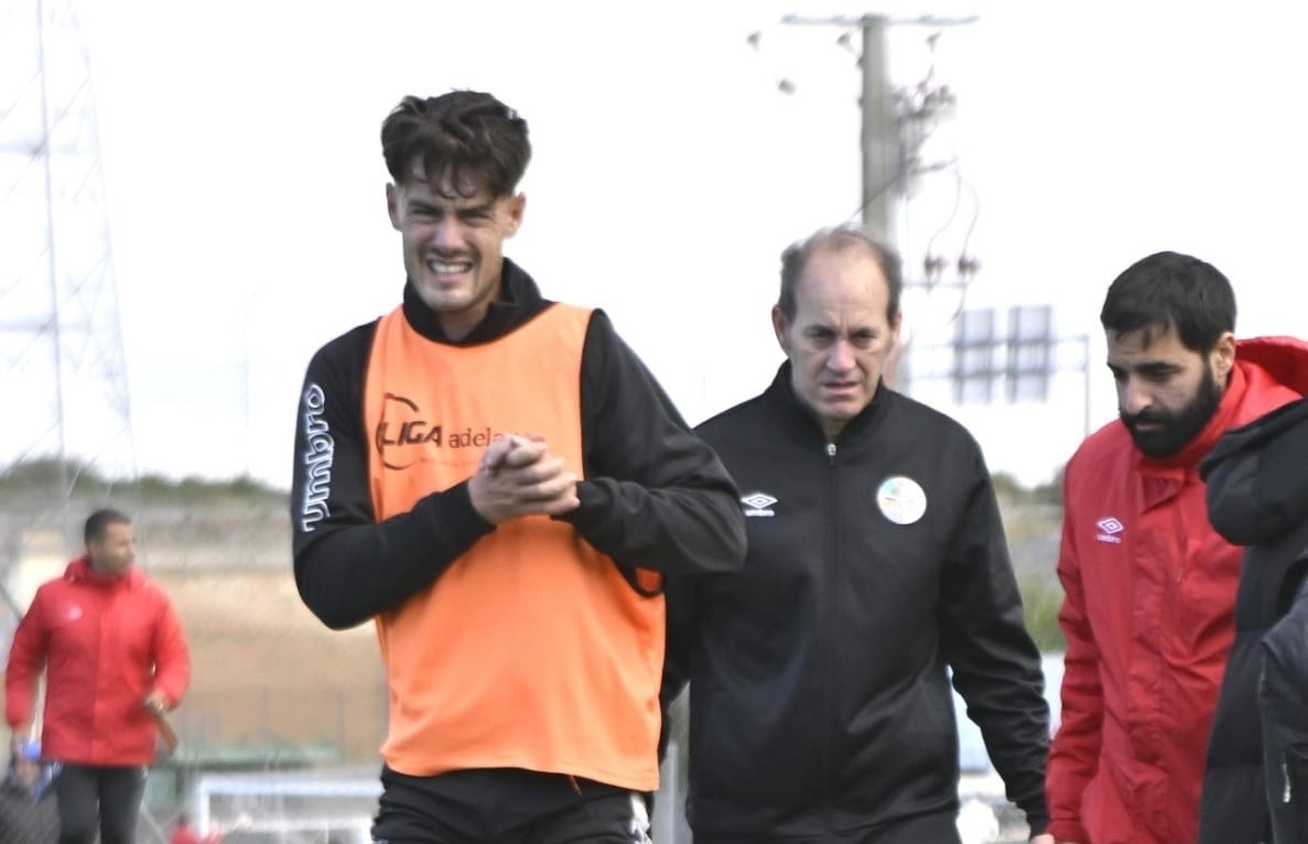 Souley tampoco entrena con el Salamanca UDS el día previo al Cristo Atlético y Mati se retira al salírsele el hombro