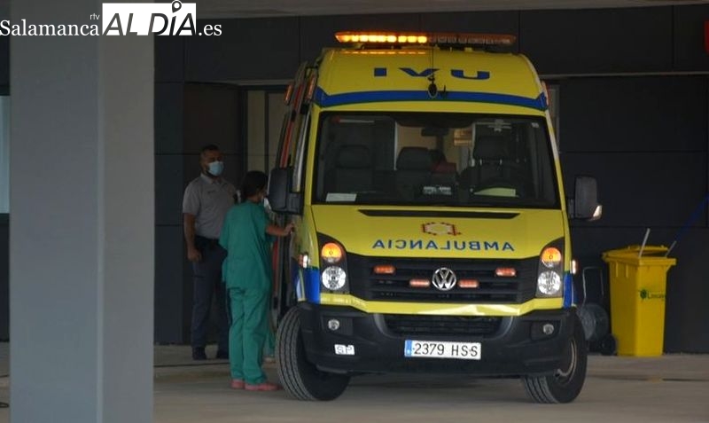 Evacuado al Hospital un peatón atropellado en el barrio de Garrido