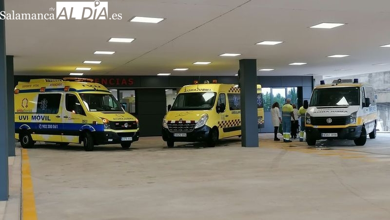 Evacuados al Hospital de Salamanca tras un choque de dos turismos junto a la carretera Zamora