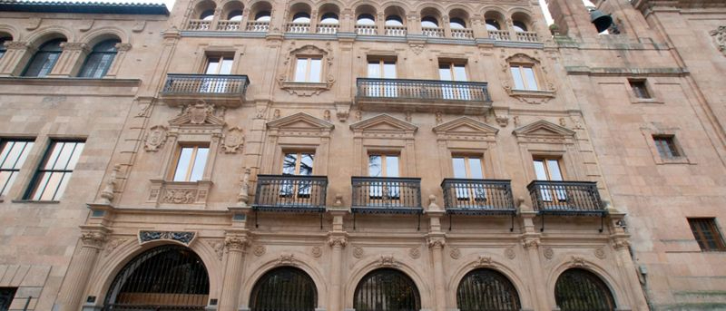 El rector de la USAL inaugura el encuentro internacional sobre Memoria histórica y memoria democrática en la España actual