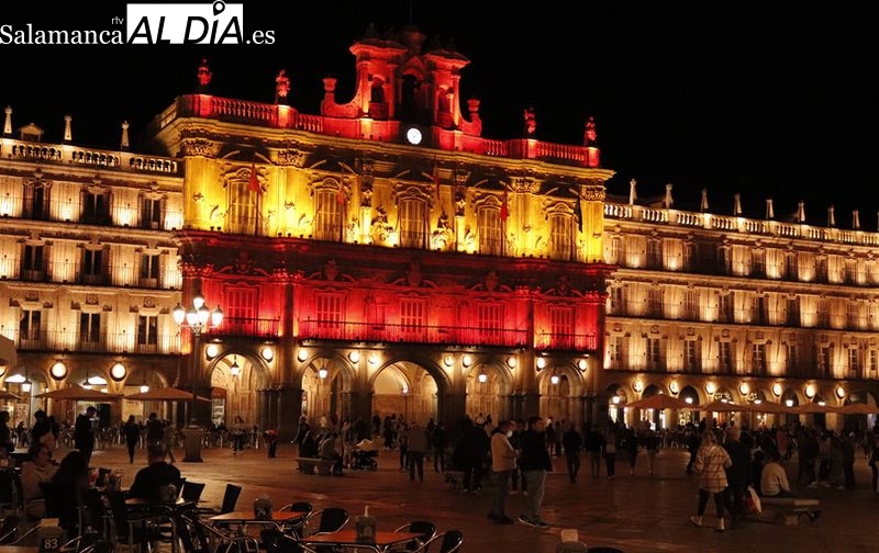 La fachada del Ayuntamiento se iluminará con los colores de la bandera de España 