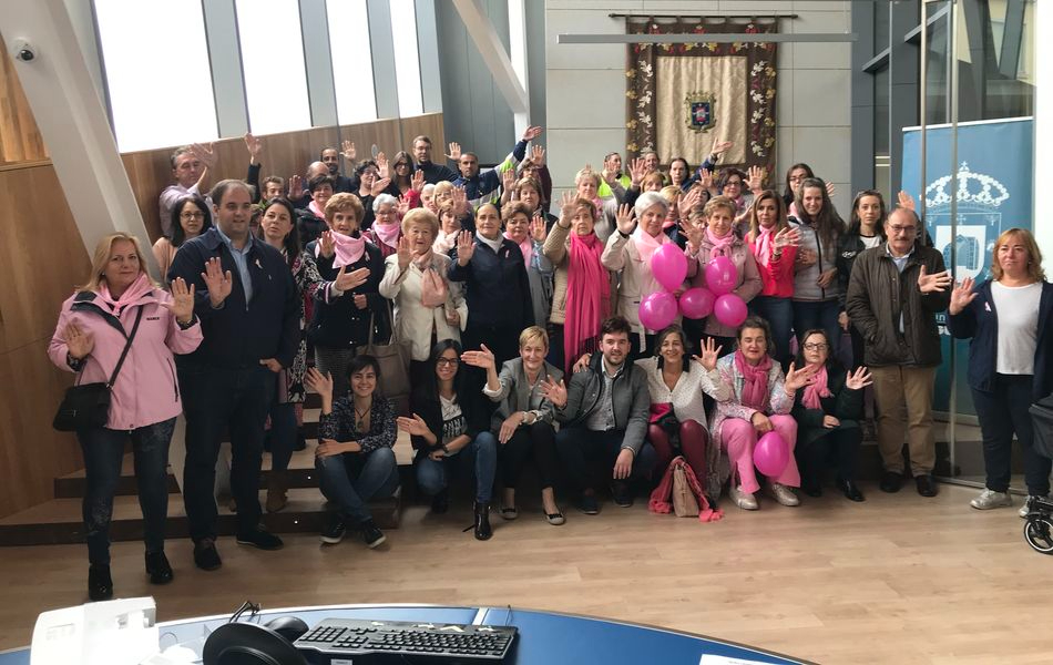 Guijuelo se viste de rosa para el Día Mundial de la lucha contra el cáncer de mama