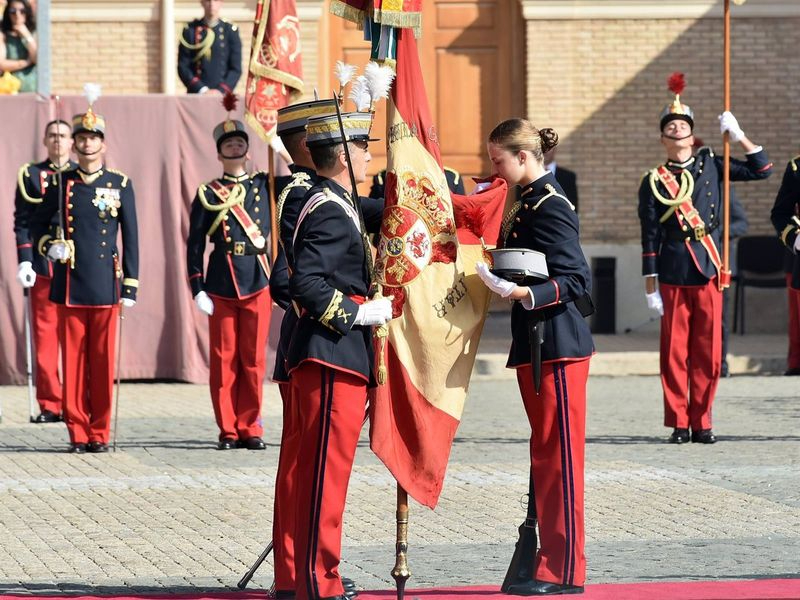 La Princesa Leonor jura bandera en Zaragoza