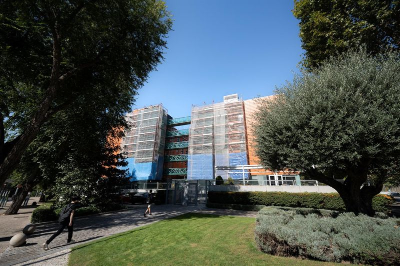 Investigados ocho jóvenes por practicar novatadas vejatorias a estudiantes de una residencia de Madrid