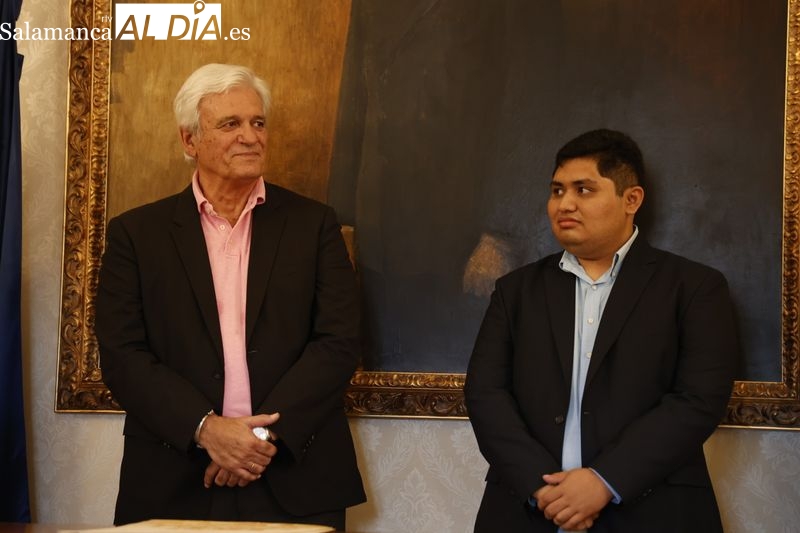 Dos nuevos huéspedes distinguidos en Salamanca: el escritor valenciano Rafael Soler y el mexicano Alejandro Rejón