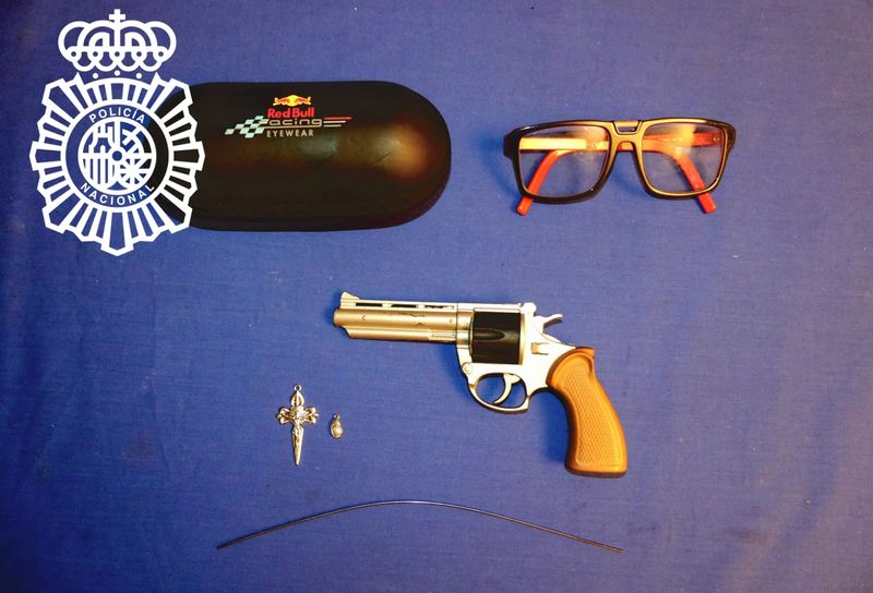 Detenido en Salamanca el ladrón que forzaba coches con una varilla