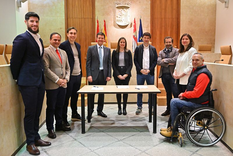 Las personas con discapacidad tendrán más facilidades para usar los buses urbanos de Salamanca