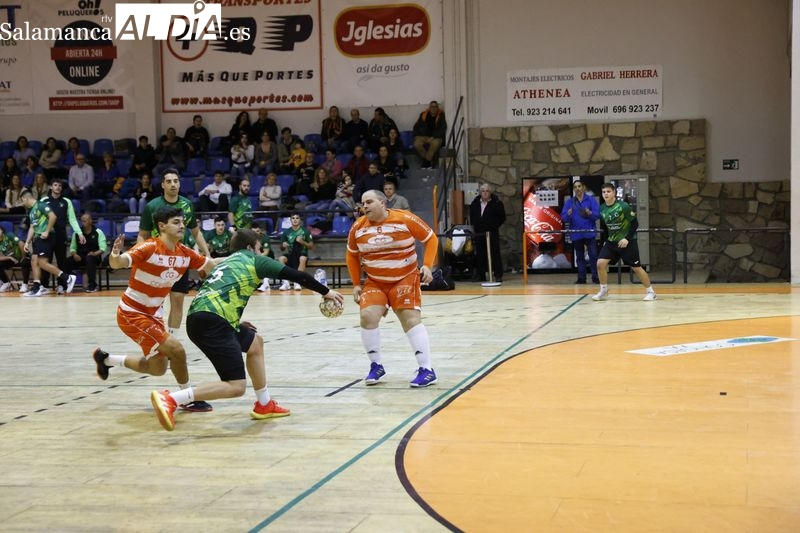 El BM Salamanca vuelve a la senda de la victoria a costa del 4Valles (33-36)