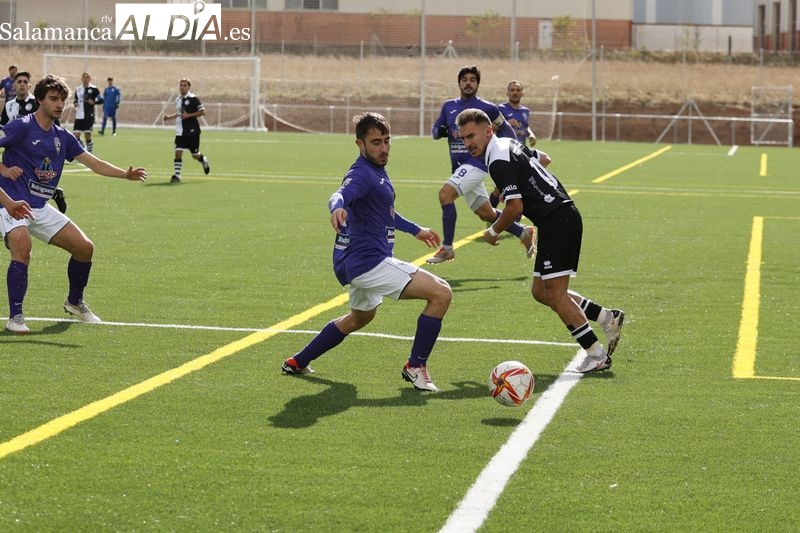 El filial de Unionistas gana a La Bañeza (2-0)