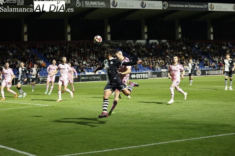 Dani Ponz se hace el harakiri y sufre contra la Ponferradina su primera derrota con Unionistas en el Reina Sofía (0-1)