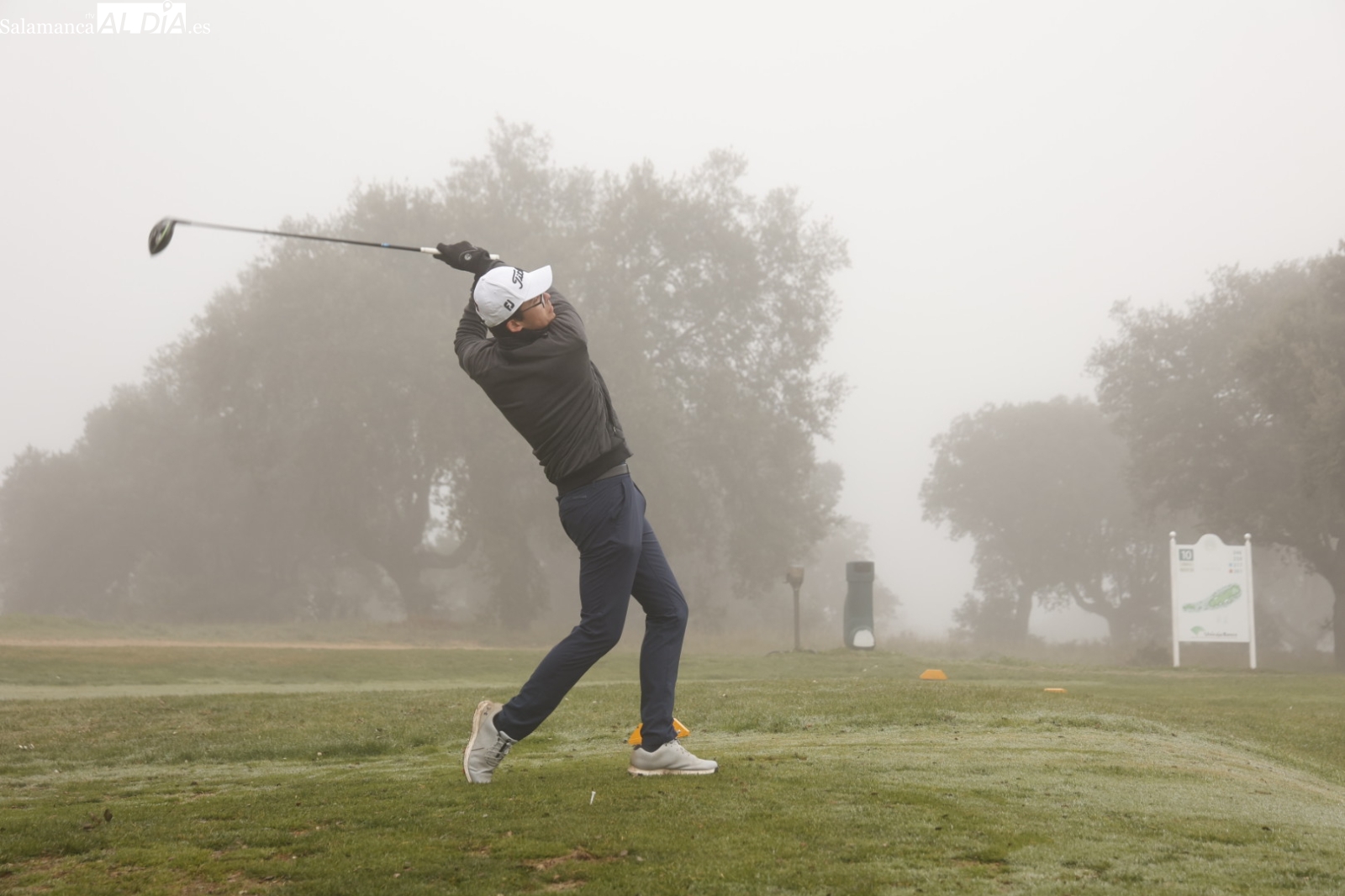 La segunda prueba de la LiGolf 2024, marcada por la niebla en el campo de Zarapicos