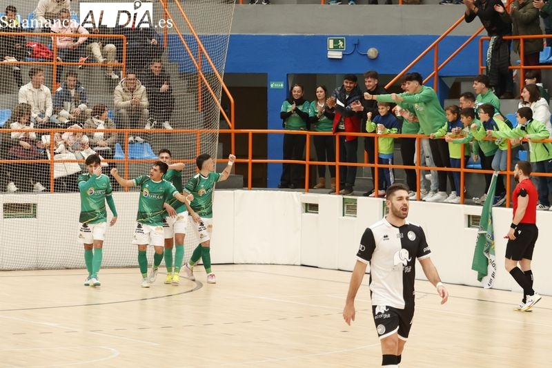 El Piensos Durán Albense doblega a Unionistas FS en un derbi de locura en La Alamedilla (6-7)