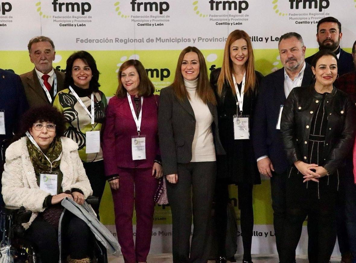 Carmen Ávila toma posesión de su cargo en el Consejo de Gobierno de la Federación de Municipios autonómica